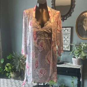 Pink Floral Lace Chemise and Robe Set